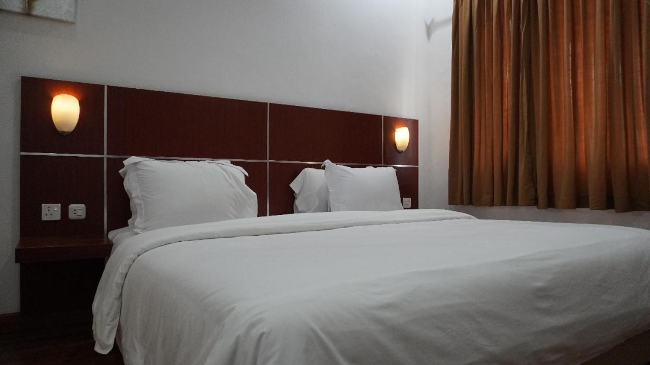 Diyar Villas Puncak NB3/3 Luaran gambar