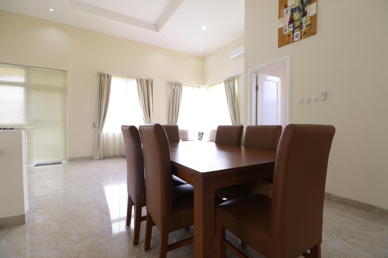 Diyar Villas Puncak NB3/3 Luaran gambar