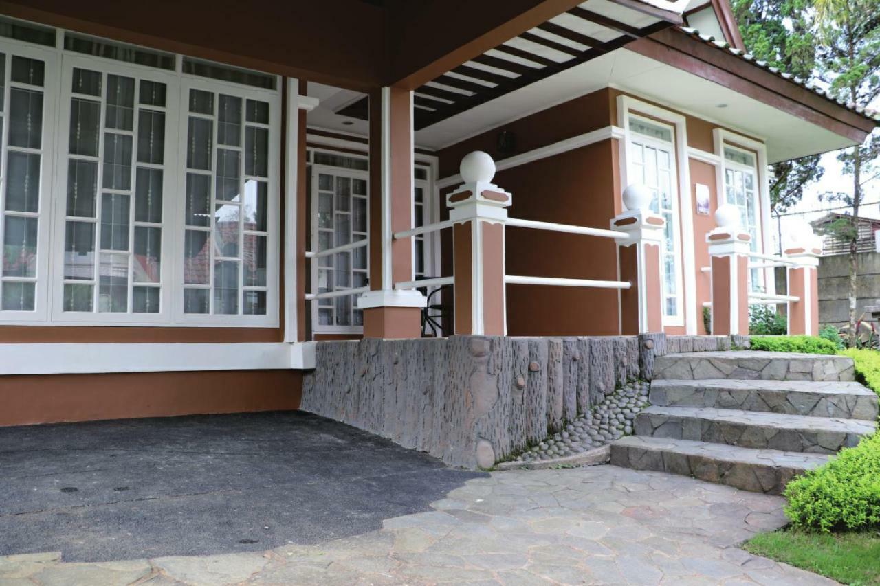 Diyar Villas Puncak NB3/3 Luaran gambar